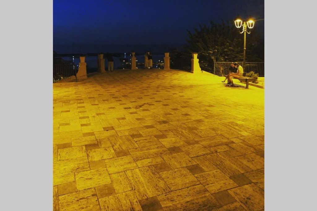 Casa Vacanza Terra Mare 卡斯泰拉马莱 外观 照片