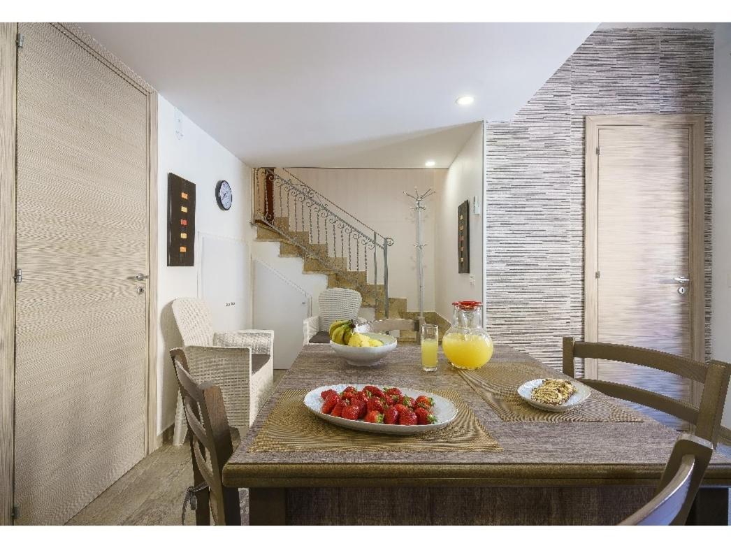 Casa Vacanza Terra Mare 卡斯泰拉马莱 外观 照片
